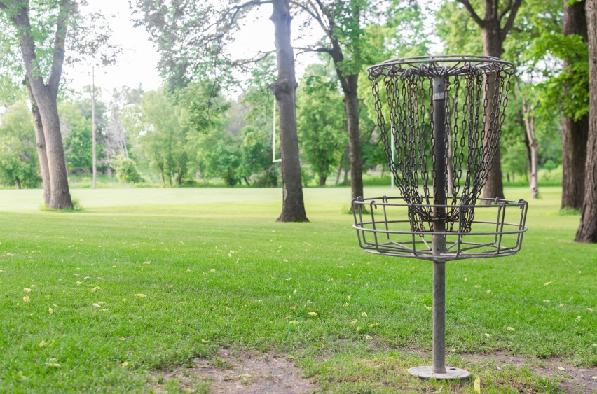 st catharines disc golf course in centennial park